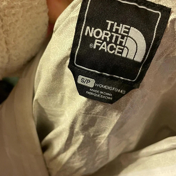 THE NORTH FACE WOMENS WINDBREAKER - Picture 3 of 3